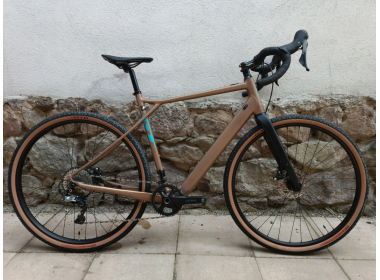 Bicicletă folosita GT eGrade Amp Satin Bronze w/ Aqua